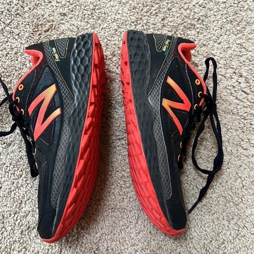 New Balance SZ 9 fresh foam Hierro running sneakers.